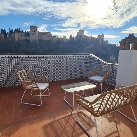 Zenit Mediterranean Suites By Florentia Homes Granada Bagian luar foto