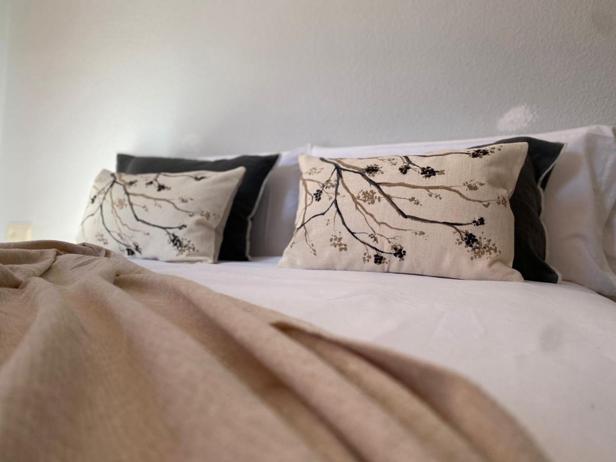 Zenit Mediterranean Suites By Florentia Homes Granada Bagian luar foto