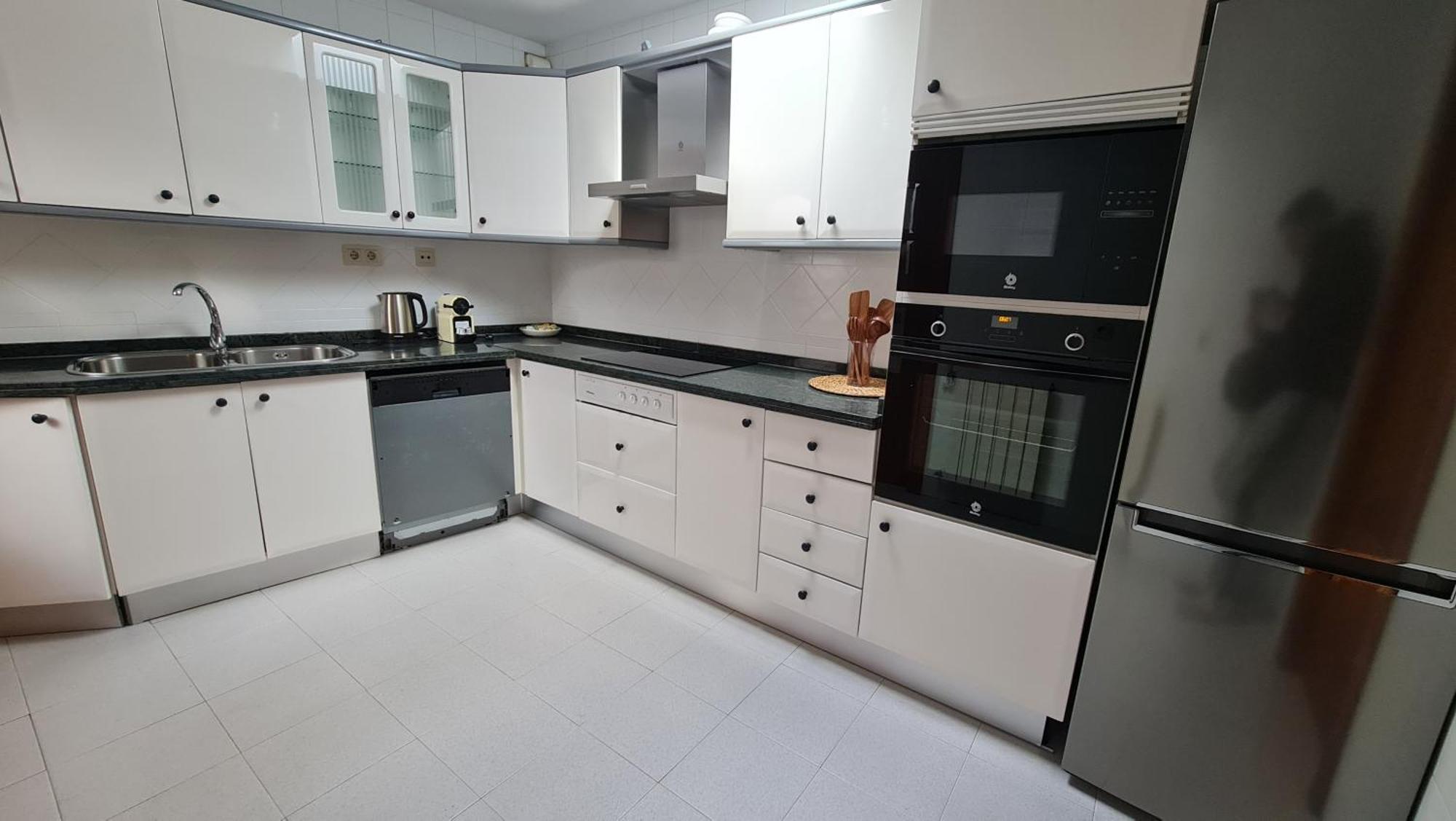 Zenit Mediterranean Suites By Florentia Homes Granada Bagian luar foto