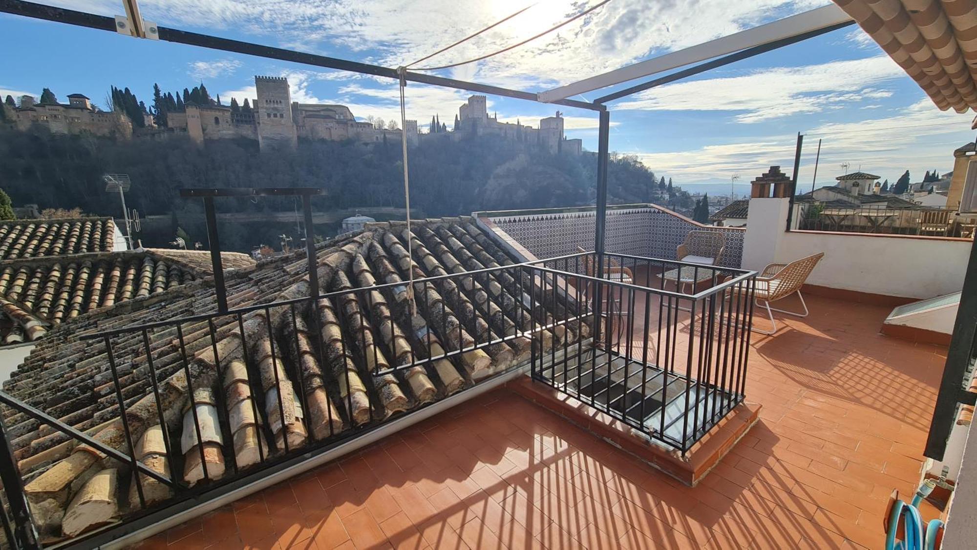 Zenit Mediterranean Suites By Florentia Homes Granada Bagian luar foto