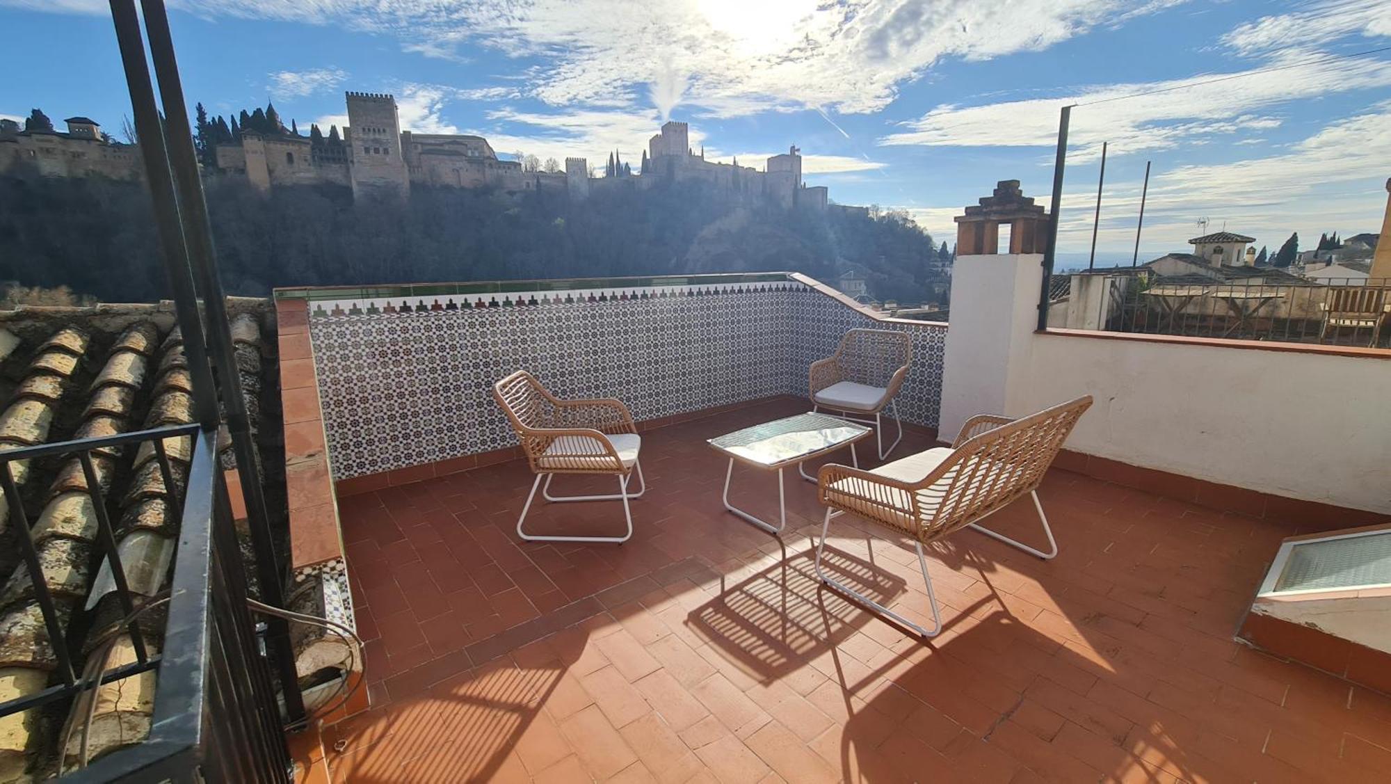 Zenit Mediterranean Suites By Florentia Homes Granada Bagian luar foto